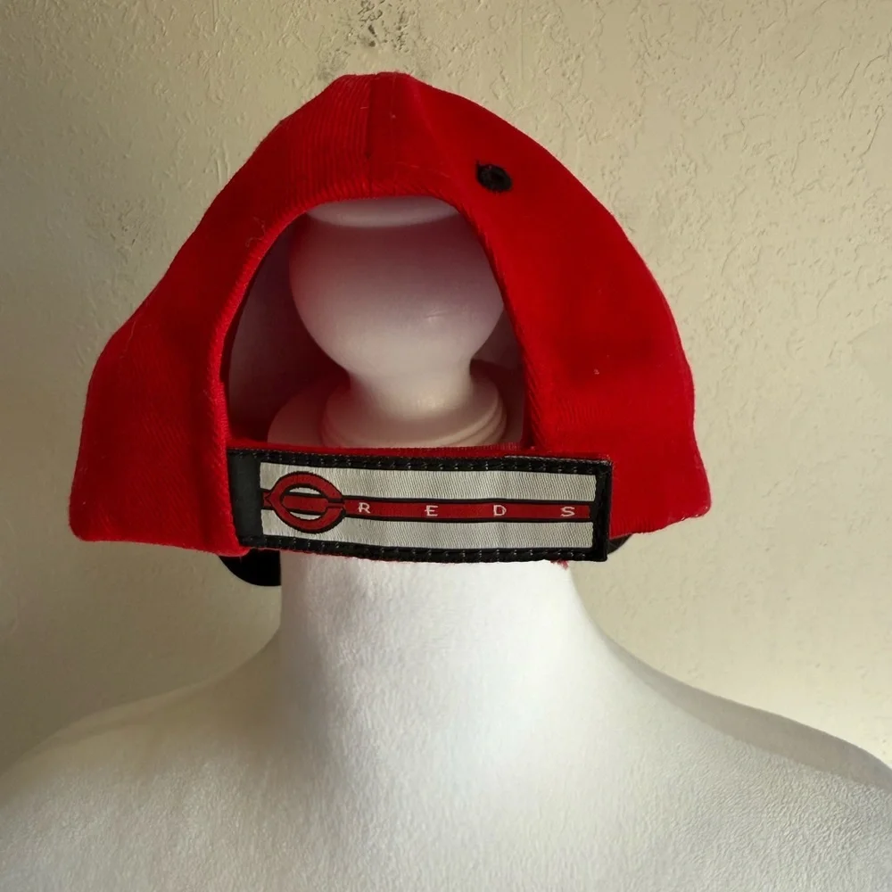 Kids OSFM Red Fan Favorite Cincinnati Reds MLB Sporty Casual Fan Apparel Hat
